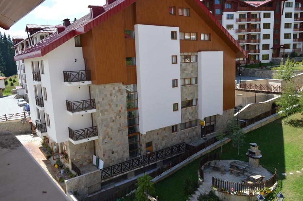 Голям Апартамент В Лъки Пампорово Комплекс Exterior photo